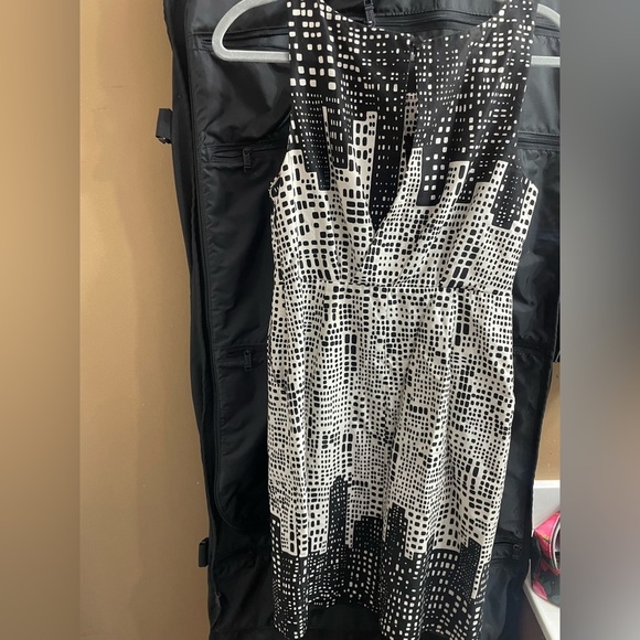 Anthropologie Cityscape Black and White Patterned Dress - Picture 3 of 10